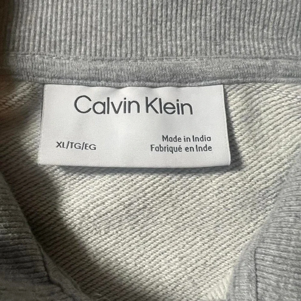 Calvin Klein Mens XL Gray Embroidered Logo Quarter Zip Pullover Sweatshirt